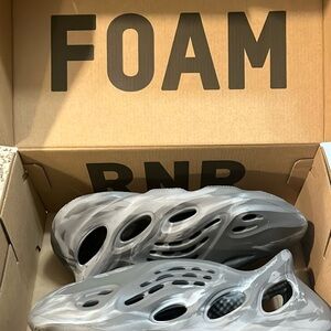 Yeezy FOAM RNR Granite